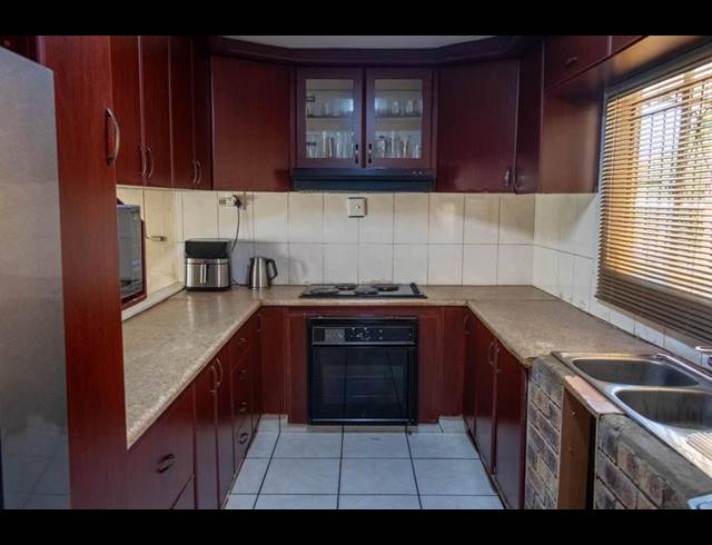 3 BEDROOM HOUSE FOR SALE IN SUNFORD